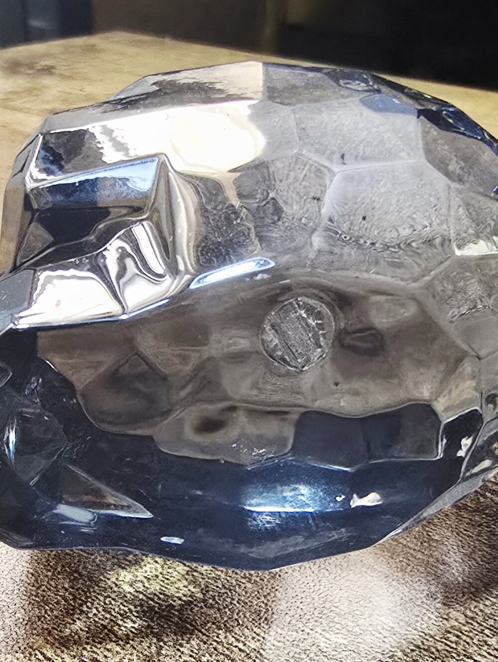 Ganz Crystal Expressions Skull Figurine – Faceted Acrylic Gothic Decor Piece - Picture 8 of 10
